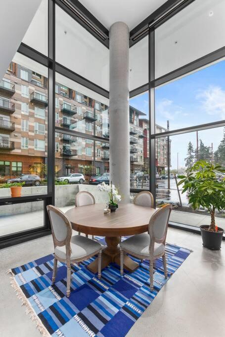 רדמונד Airy And Open Corner Loft - 92 Walkscore מראה חיצוני תמונה