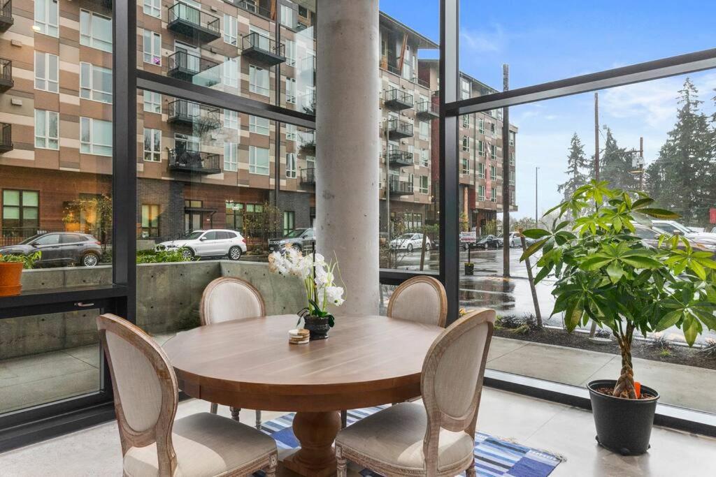 רדמונד Airy And Open Corner Loft - 92 Walkscore מראה חיצוני תמונה